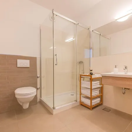 Дом отдыха Cera Fuer 8 Personen In By Interhome *